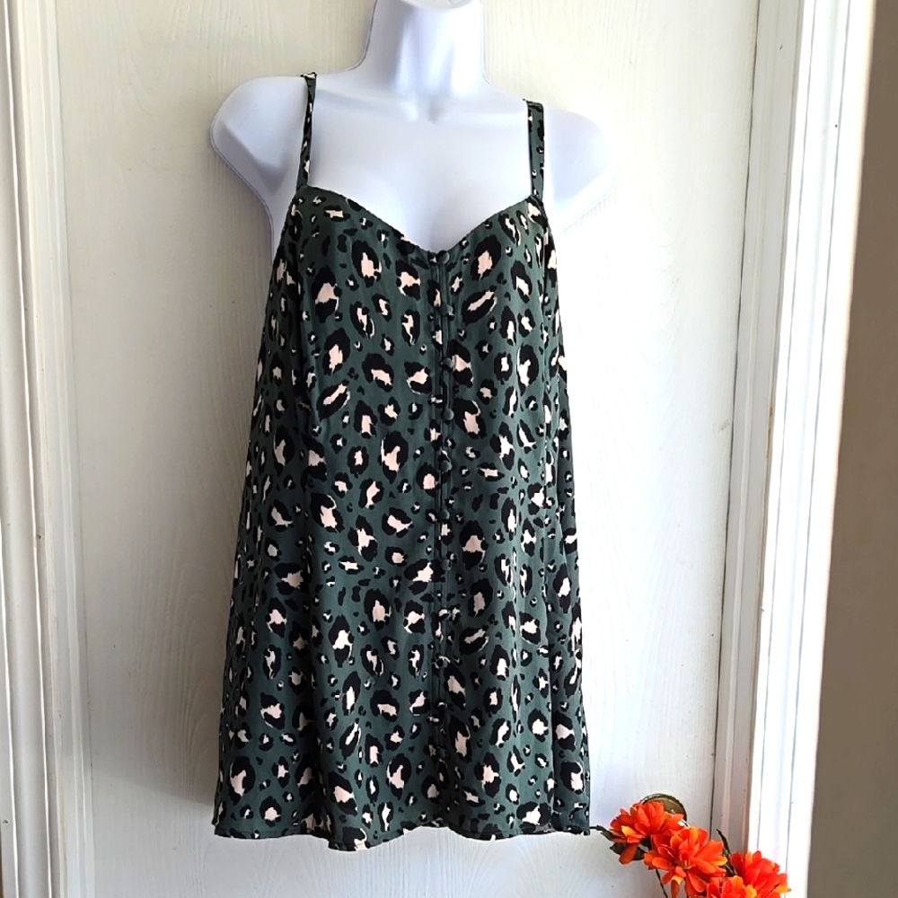 Torrid | Cami Tank/ Swing Green Leopard Top - Picture 1 of 9
